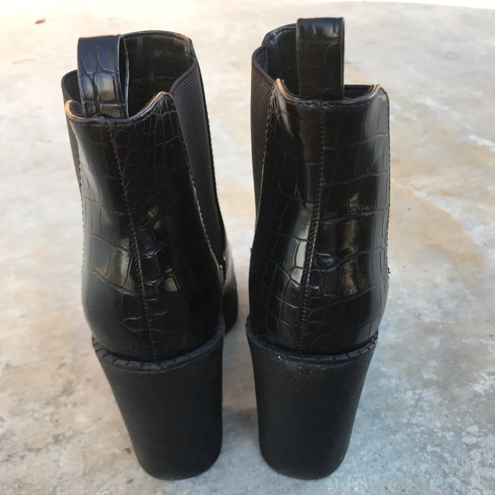 Glove croc combat slip on heels bootie size 7 - Picture 2 of 6
